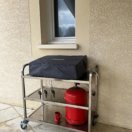 Pourpre-piscine Chauffee-climatisation-jardin * Bouniagues